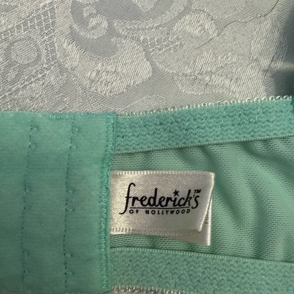 Frederick’s Of Hollywood Bra 38DD Push Up Without Padding Unlined Green Lace - Picture 4 of 8